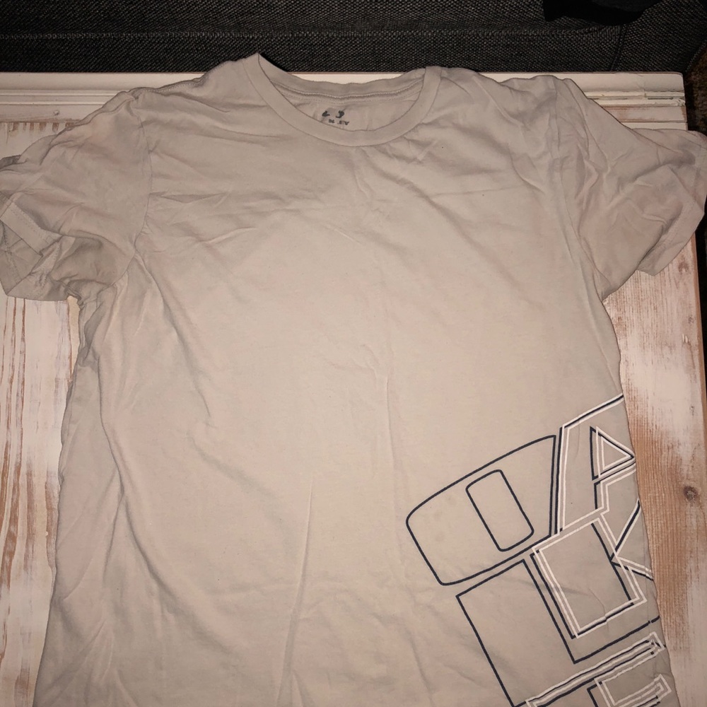 Oakley graphic Tee